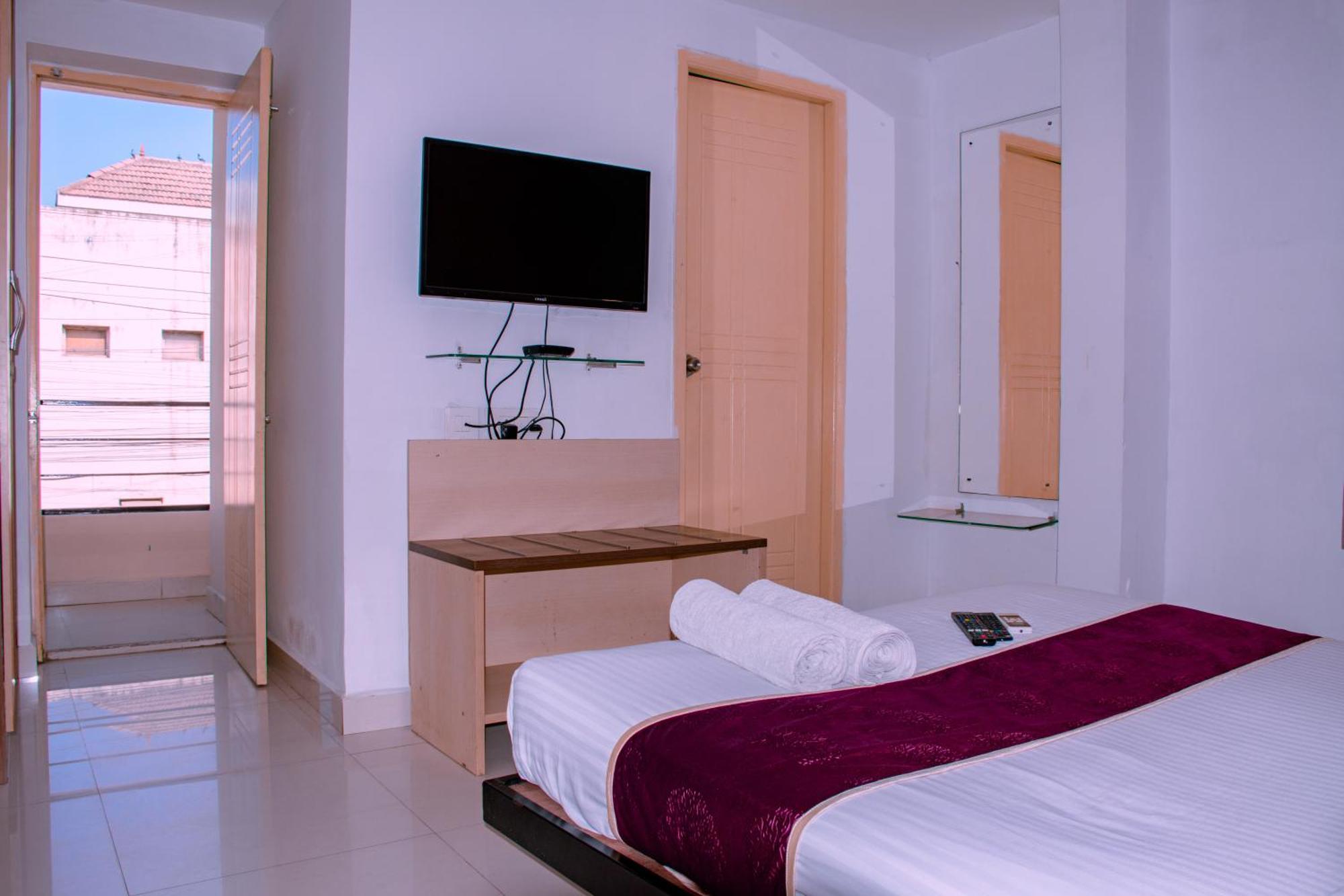 Naksha Tree Hotels- Ramapuram Chennai Esterno foto